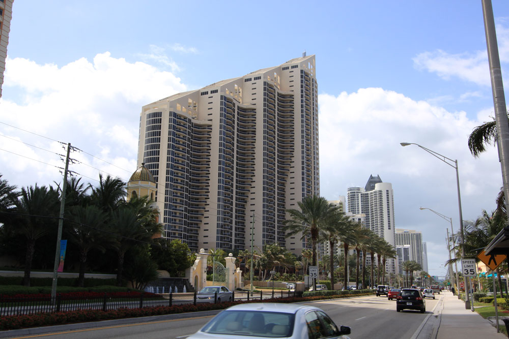 Pinnacle Condos for Sale Sunny Isles Real Estate