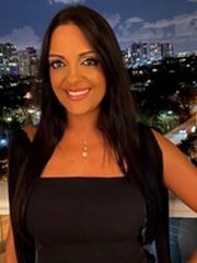 Santos, Renata